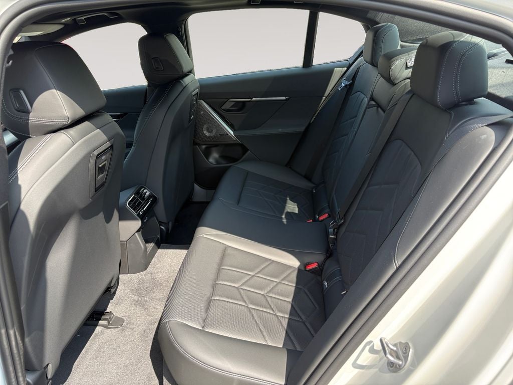 2027 BMW 5 Series 530i xDrive