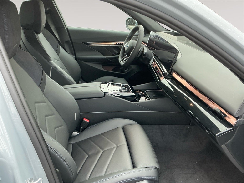 2026 BMW 5 Series 530i xDrive