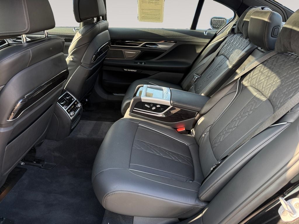 2018 BMW 7 Series 750i xDrive M Sport