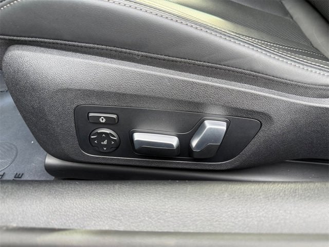 2026 BMW 8 Series M850i xDrive