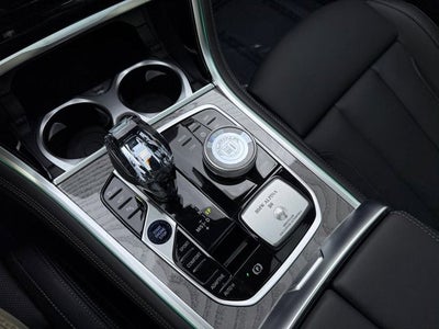 2025 BMW 8 Series ALPINA B8 xDrive