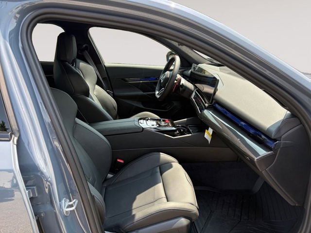 2027 BMW M5 Base