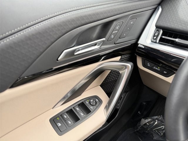 2025 BMW X2 xDrive28i