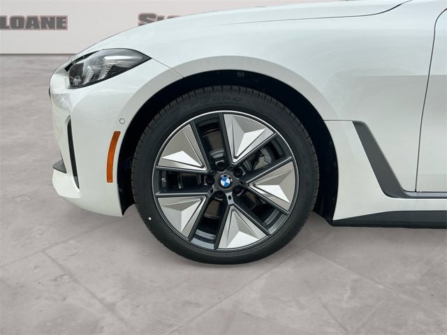 2025 BMW i4 xDrive40