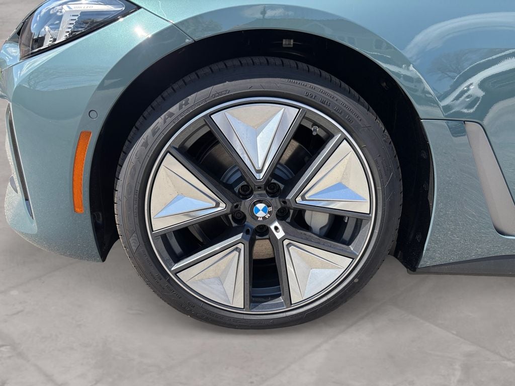 2026 BMW i4 xDrive40