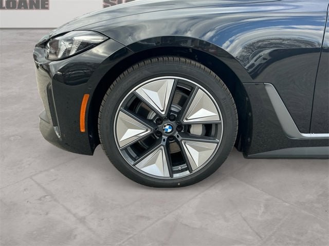 2025 BMW i4 xDrive40