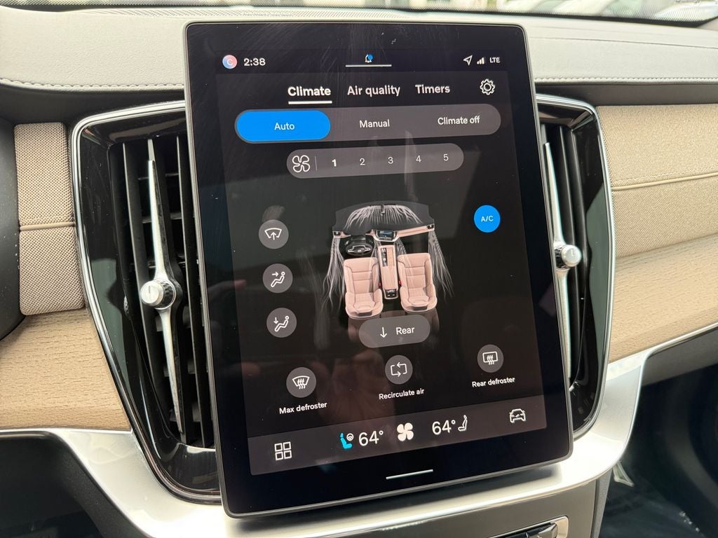 2026 Volvo XC90 B6 Ultra