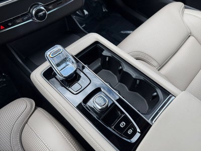 2026 Volvo XC90 B6 Ultra