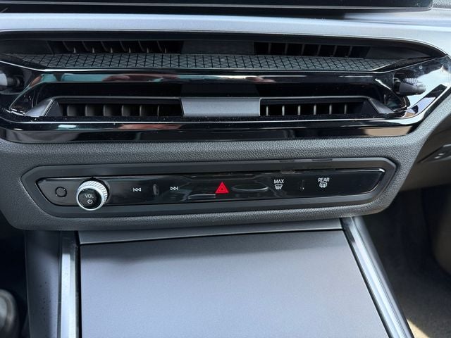 2025 BMW 2 Series 230i xDrive