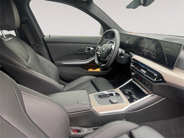 2025 BMW 3 Series 330i