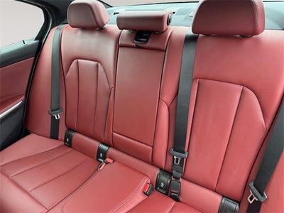 2025 BMW 3 Series 330i xDrive