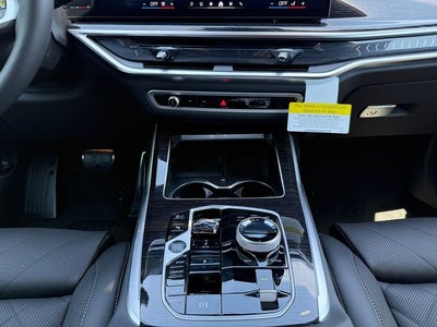 2027 BMW X7 xDrive40i