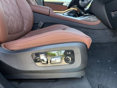 2027 BMW X7 xDrive40i