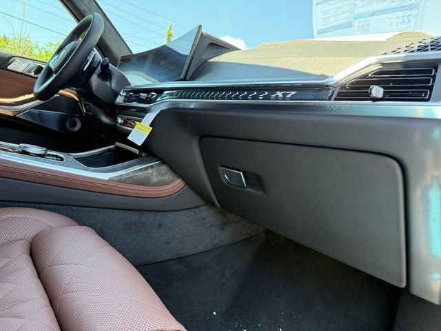 2027 BMW X7 xDrive40i