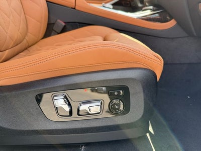 2027 BMW X7 xDrive40i