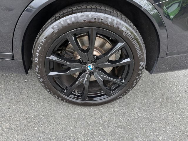 2024 BMW X7 M60i
