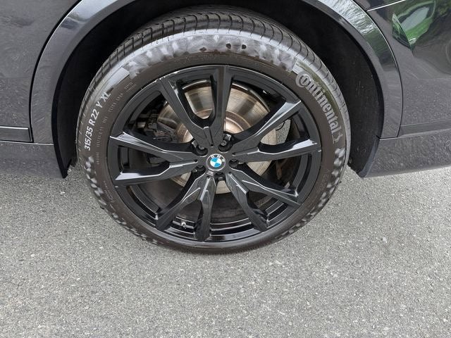2024 BMW X7 M60i