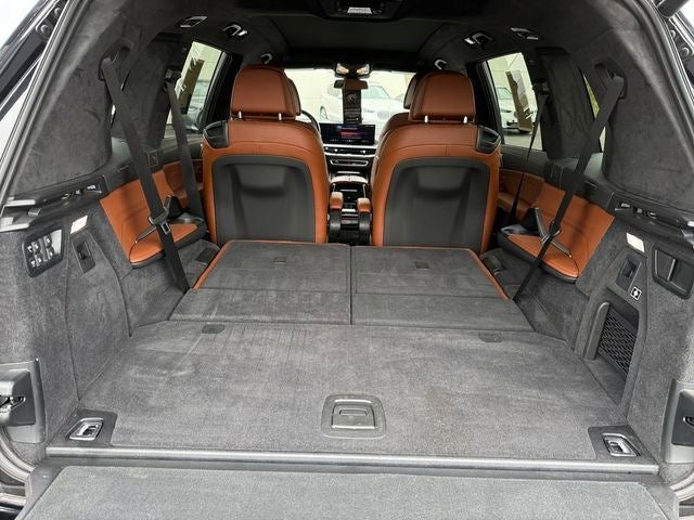2024 BMW X7 M60i