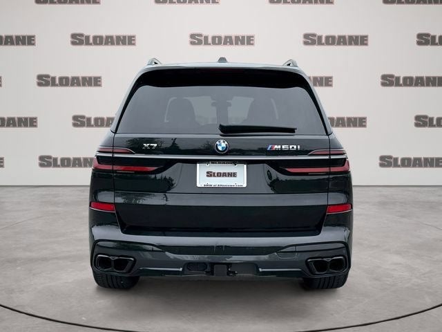 2024 BMW X7 M60i