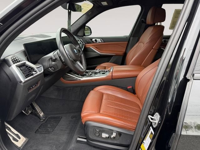 2024 BMW X7 M60i
