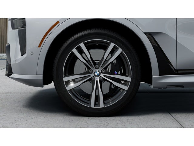 2027 BMW X7 M60i