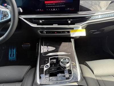 2027 BMW X7 M60i