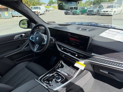 2027 BMW X7 M60i