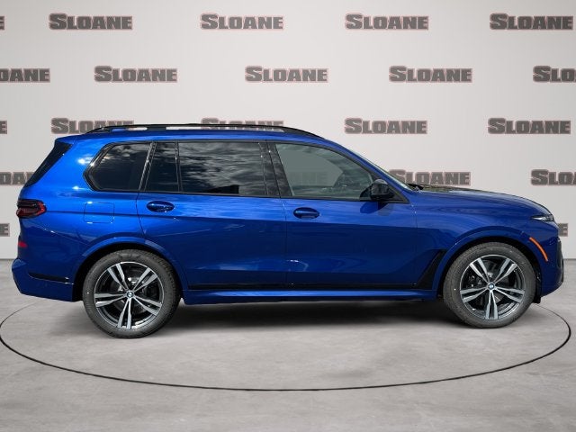 2027 BMW X7 M60i