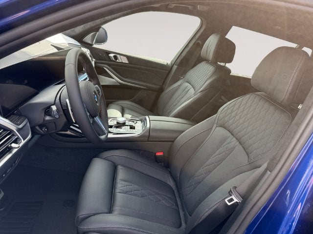 2027 BMW X7 M60i