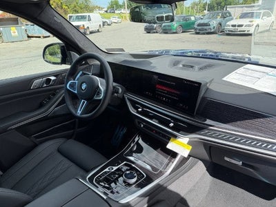 2027 BMW X7 M60i