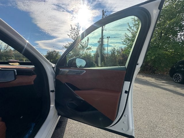 2027 BMW X5 40 xDrive