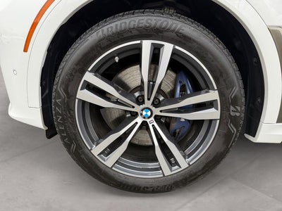 2021 BMW X7 M50i
