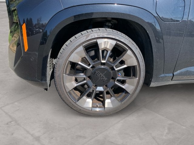 2024 BMW XM Base