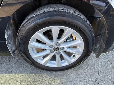 2025 Toyota Corolla Hatchback SE