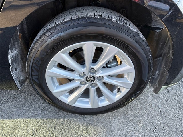 2025 Toyota Corolla Hatchback SE