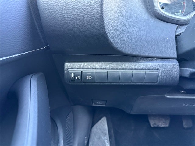 2025 Toyota Corolla Hatchback SE