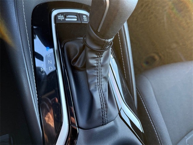 2025 Toyota Corolla Hatchback SE