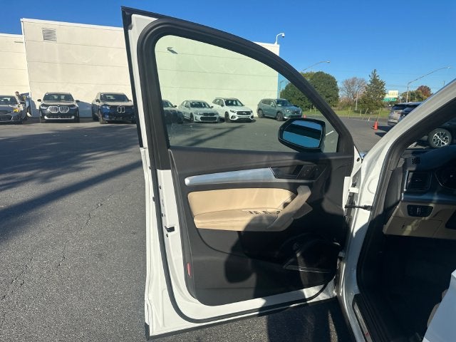 2024 Audi Q5 45 S line Premium quattro
