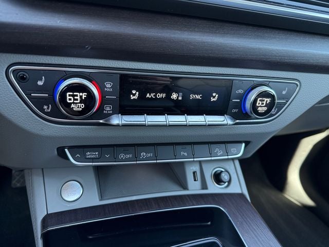 2022 Audi Q5 45 S line Premium quattro