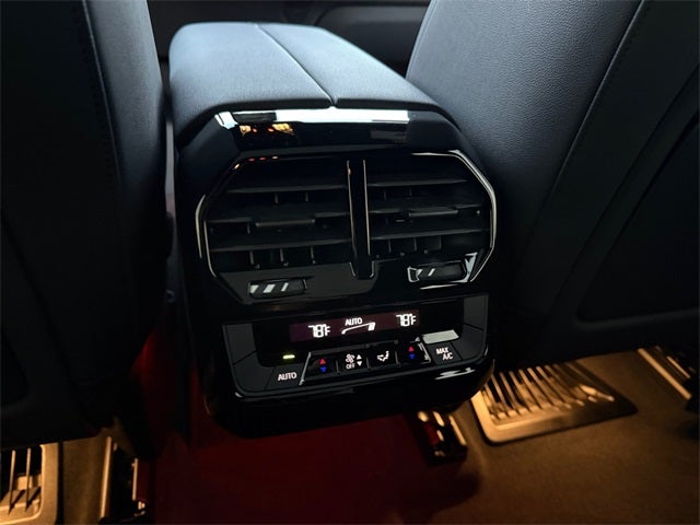 2025 BMW iX xDrive50