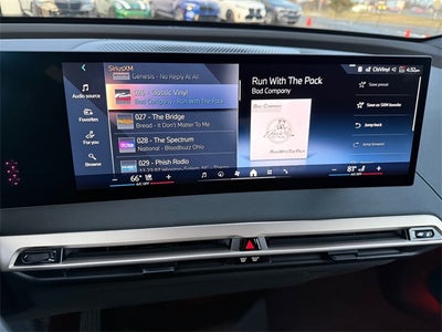 2025 BMW iX xDrive50