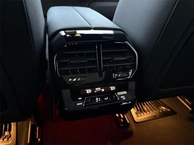 2025 BMW iX xDrive50