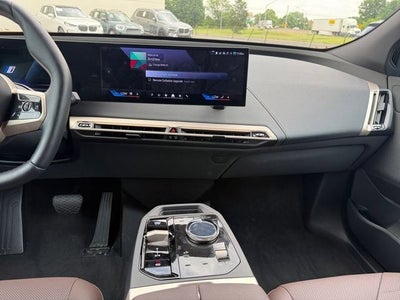 2026 BMW iX xDrive60