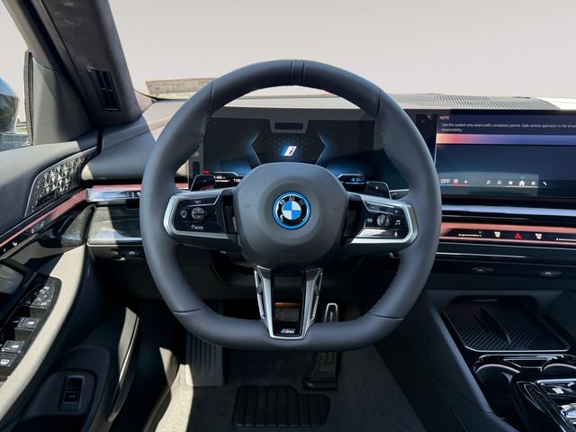 2027 BMW 550e Base