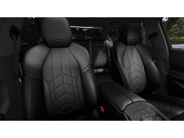 2027 BMW 550e Base