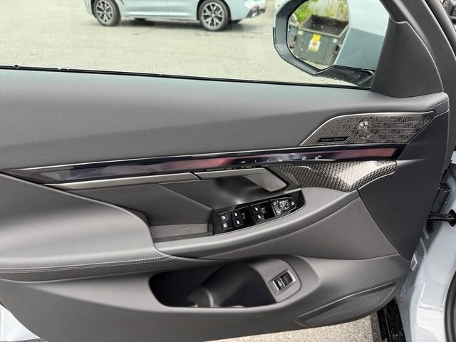 2027 BMW 5 Series 550e xDrive