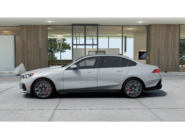 2027 BMW 550e Base
