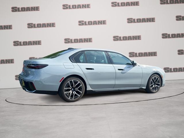 2023 BMW 7 Series 740i