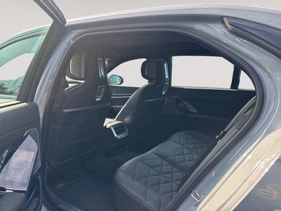 2023 BMW 7 Series 740i