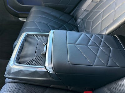 2023 BMW 7 Series 760i xDrive